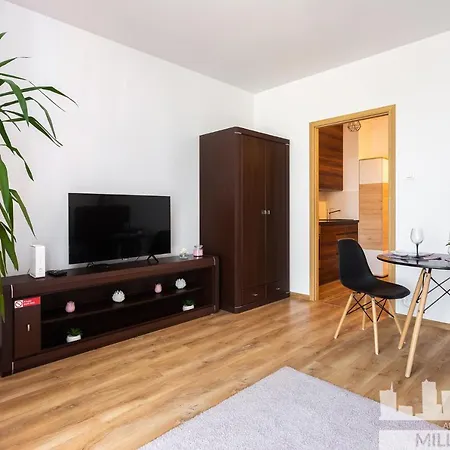 Jm Millennium Union Apartment Warsaw Exterior photo